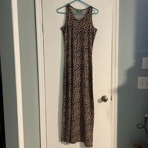 Chic Leopard Print Sleeveless Maxi Dress